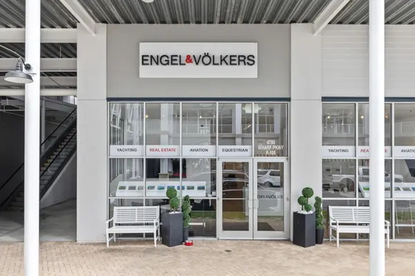 Engel&Volkers- 8