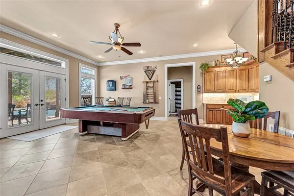 1406 NE Bluff Spring Ave, Bentonville, AR 72712