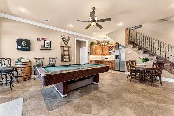 1406 NE Bluff Spring Ave, Bentonville, AR 72712
