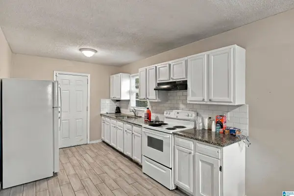 700 27TH COURT NE, Center Point, AL 35215