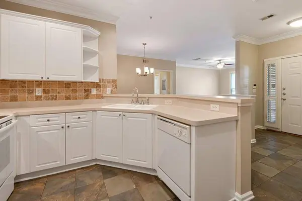 2400 Cumberland Pkwy SE #611, Atlanta, GA 30339