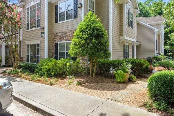 2400 Cumberland Pkwy SE #611, Atlanta, GA 30339