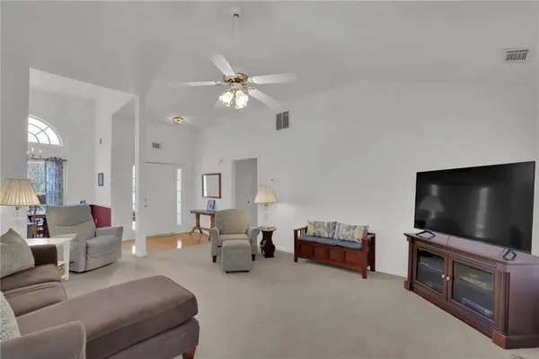 6185 Devonshire DR, Flowery Branch, GA 30542