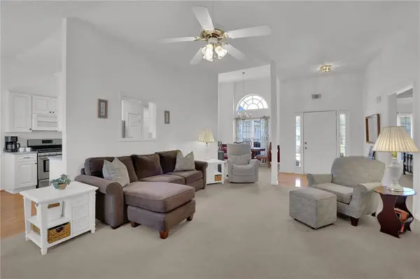 6185 Devonshire DR, Flowery Branch, GA 30542