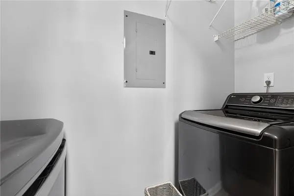 105 Vinings Forest CIR SE, Smyrna, GA 30080