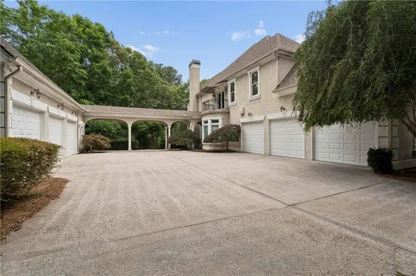 1845 Kathy Whitworth DR, Braselton, GA 30517