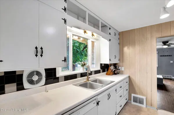 316 W Brown Ave, Kellogg, ID 83837