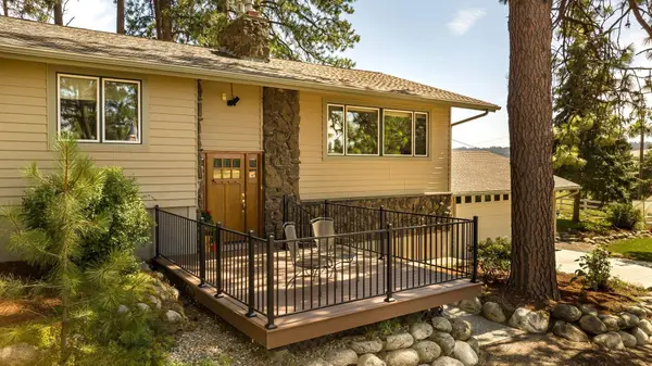 12504 N Fairview Rd, Mead, WA 99021