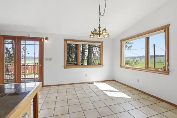 12504 N Fairview Rd, Mead, WA 99021