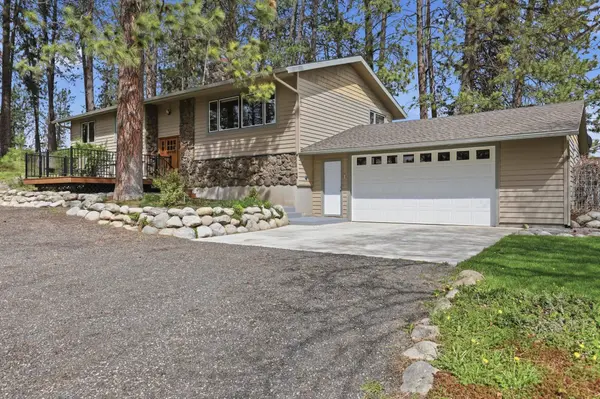 12504 N Fairview Rd, Mead, WA 99021