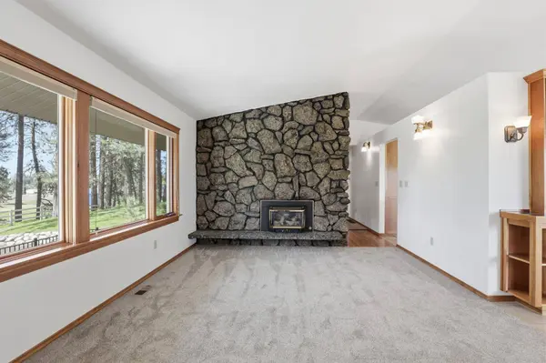 12504 N Fairview Rd, Mead, WA 99021
