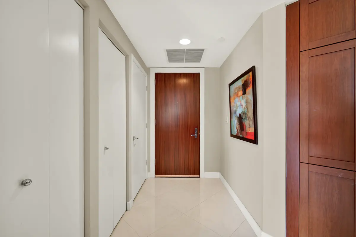 2831 N Ocean Blvd #308, Fort Lauderdale, FL 33308-7559