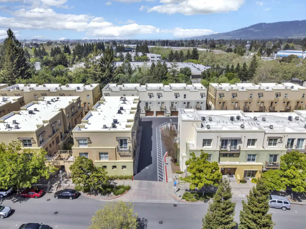 240 City Center Dr, Rohnert Park, CA 94928-2174