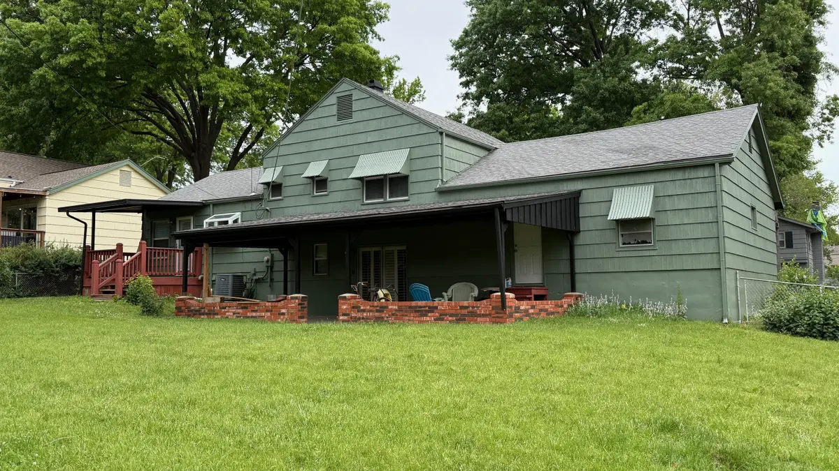 12909 East 40th Street South, Independence, MO 64055