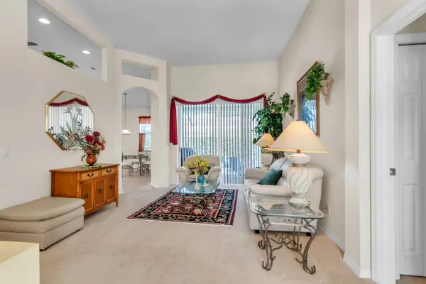 19106 Abercorn Place, Lutz, FL 33558