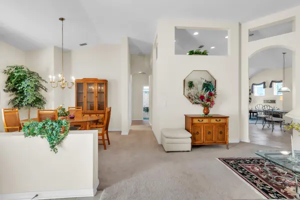 19106 Abercorn Place, Lutz, FL 33558
