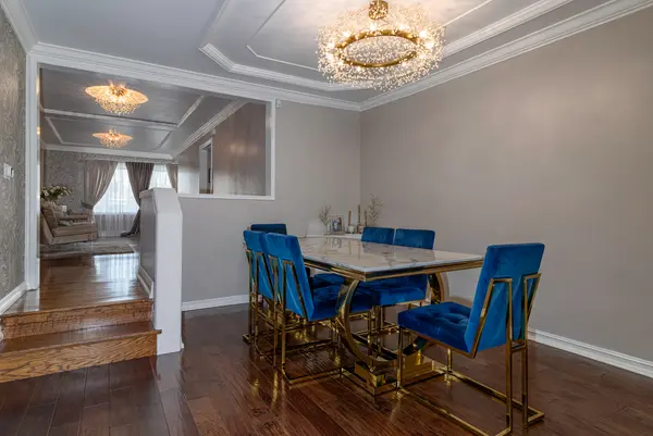 6449 Radford Avenue, Los Angeles, CA 91606