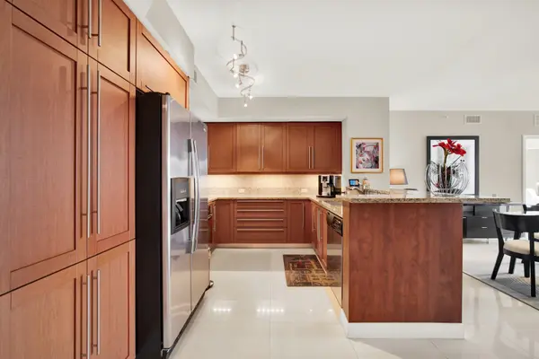 2831 N Ocean Blvd #308, Fort Lauderdale, FL 33308-7559