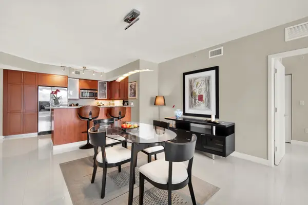 2831 N Ocean Blvd #308, Fort Lauderdale, FL 33308-7559