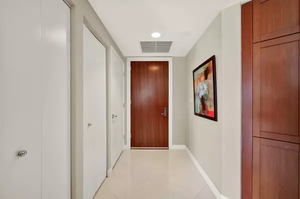 2831 N Ocean Blvd #308, Fort Lauderdale, FL 33308-7559