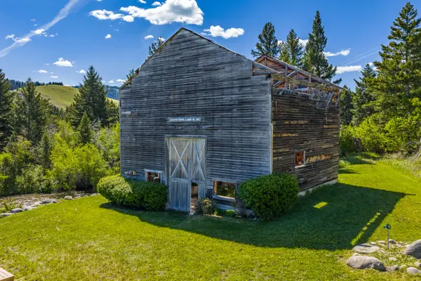29 Gold Coin Rd, Hall, MT 59837-9720