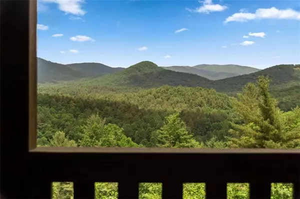 9 Quail Hollow LN, Blue Ridge, GA 30513