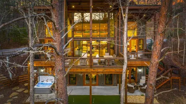 95 Woodhaven RD, Blue Ridge, GA 30513