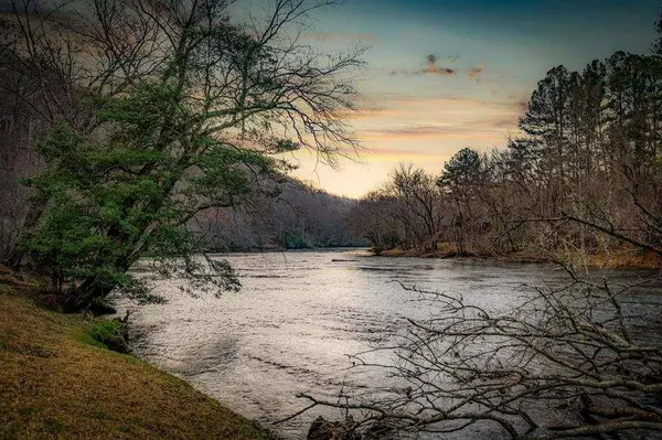 76 Fish Trap RD, Blue Ridge, GA 30513