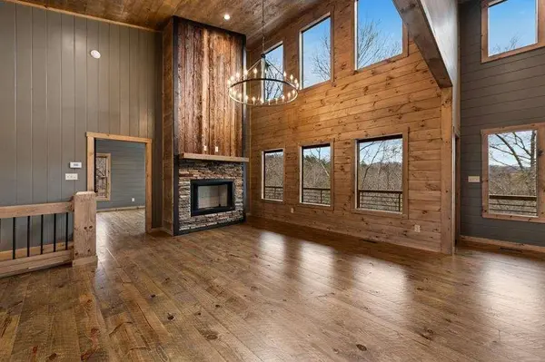 416 Windy Valley TRL, Blue Ridge, GA 30513