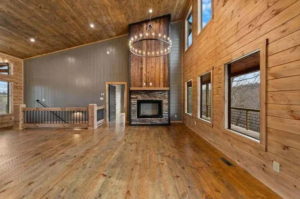 416 Windy Valley TRL, Blue Ridge, GA 30513