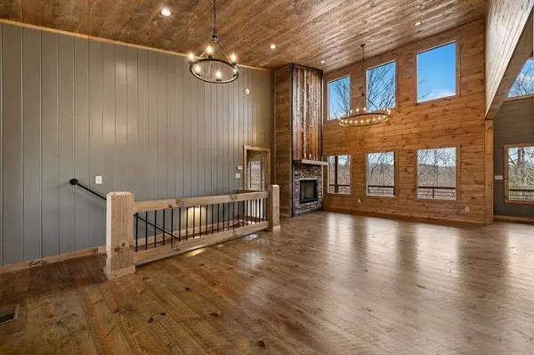 416 Windy Valley TRL, Blue Ridge, GA 30513