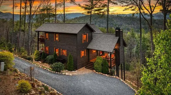 267 Oasis DR, Blue Ridge, GA 30513