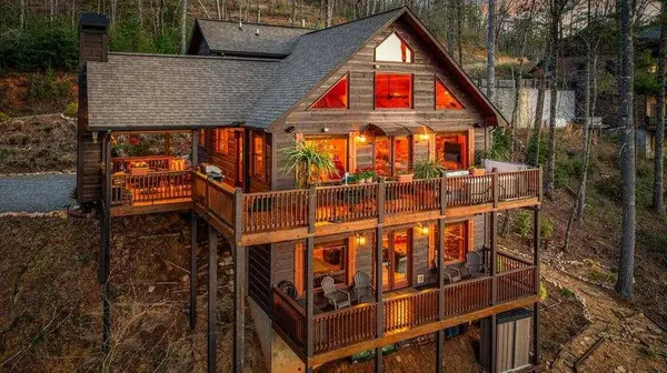 267 Oasis DR, Blue Ridge, GA 30513