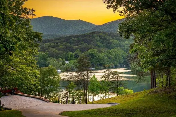 100 Lakeview DR, Turtletown, TN 37391