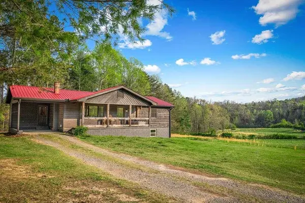384 Maxwell RD, Blue Ridge, GA 30513