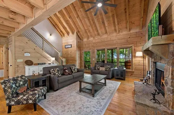 391 Little Bushy Head RD, Blue Ridge, GA 30513