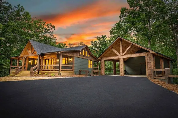 84 Shermans CT, Mccaysville, GA 30555