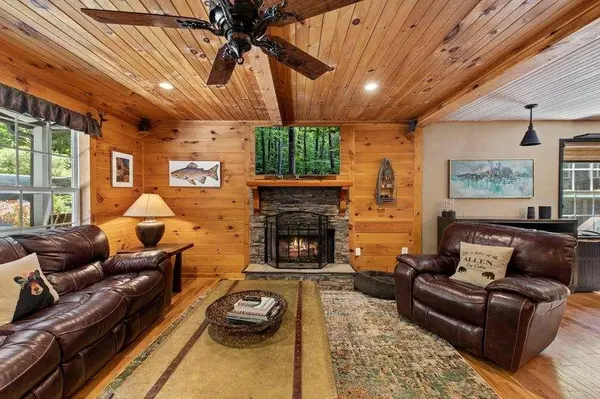 93 Misty Mountain TRL, Morganton, GA 30560