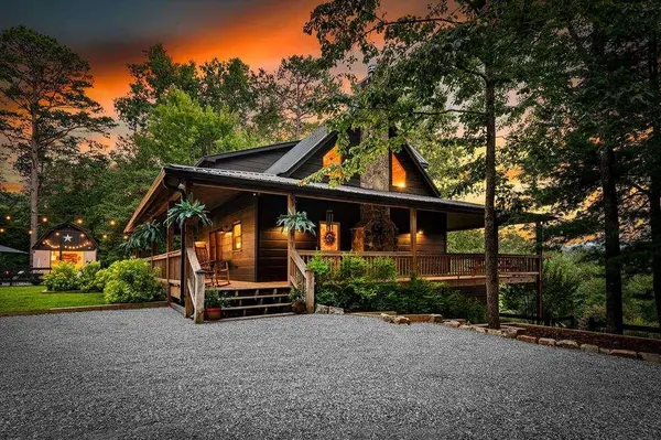 185 Austin Mountain RD, Copperhill, TN 37317