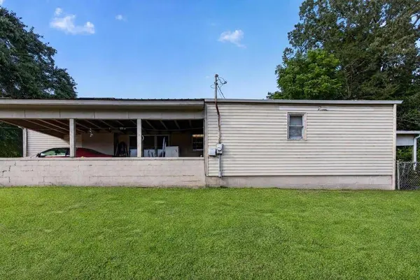 959 Hillcrest DR, Mccaysville, GA 30555