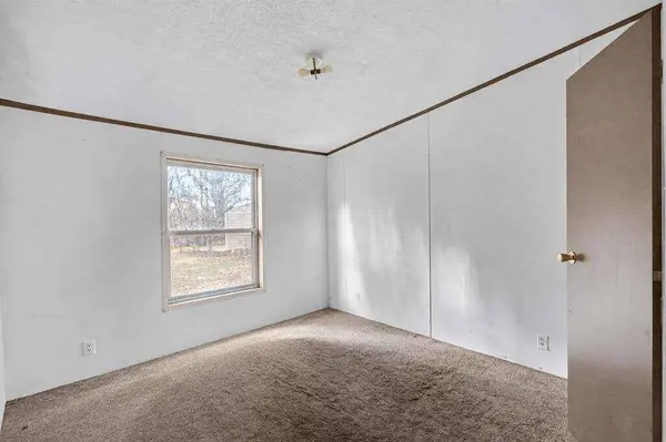 51 Summit LN, Blue Ridge, GA 30513