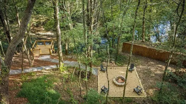 66 Woodland TRL, Epworth, GA 30513