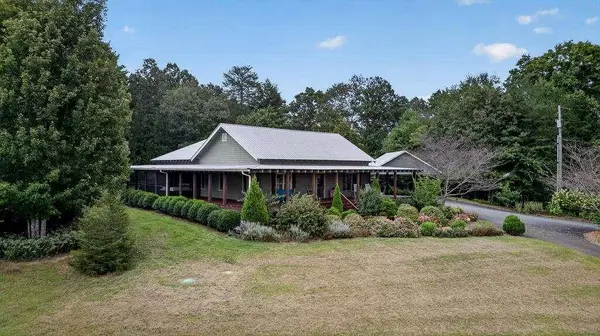 210 W Pierceville RD W