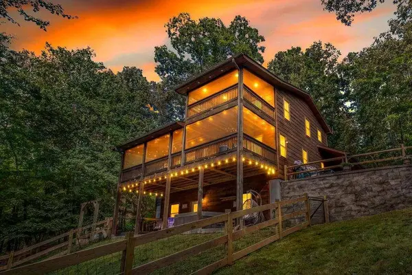 111 Windy Valley SPUR, Blue Ridge, GA 30513