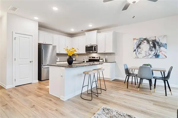 2824 Saratoga Lake VW, Decatur, GA 30034