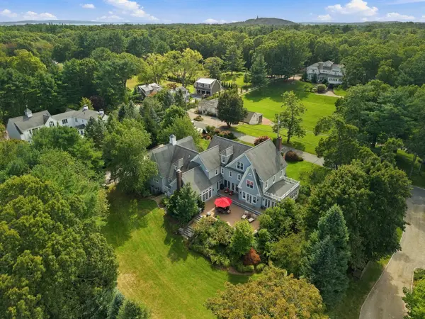 feature image of 180 Surplus St, Duxbury, MA 02332