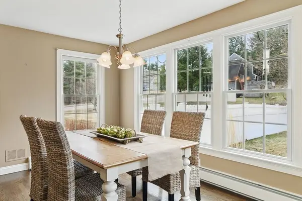 1 Harvest Dr, Kingston, MA 02364