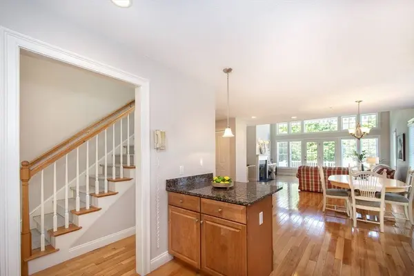 15 Maple Ln #15, Marshfield, MA 02050