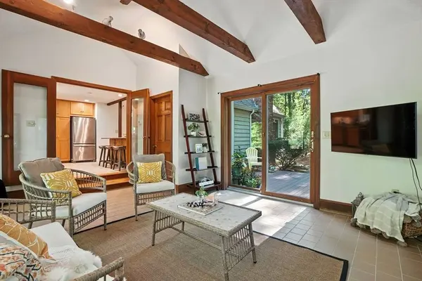 28 Pine St, Duxbury, MA 02332