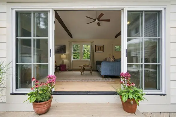 615 Franklin St, Duxbury, MA 02332